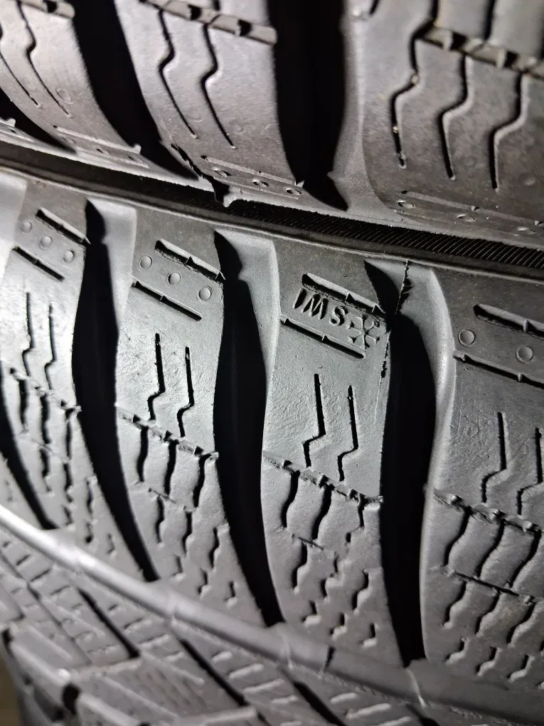 235/45 R18 Pirelli Sottozero 3 Комплект , ПАРА Зимова резина — фото 2