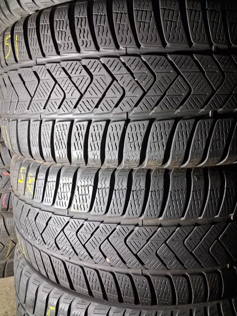 235/45 R18 Pirelli Sottozero 3 Комплект , ПАРА Зимова резина — фото 3