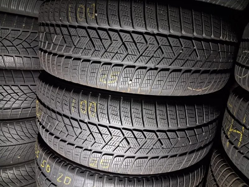 235/50 R20 Pirelli scorpion Winter шини б/у зима КОМПЛЕКТ , Пара — фото 3