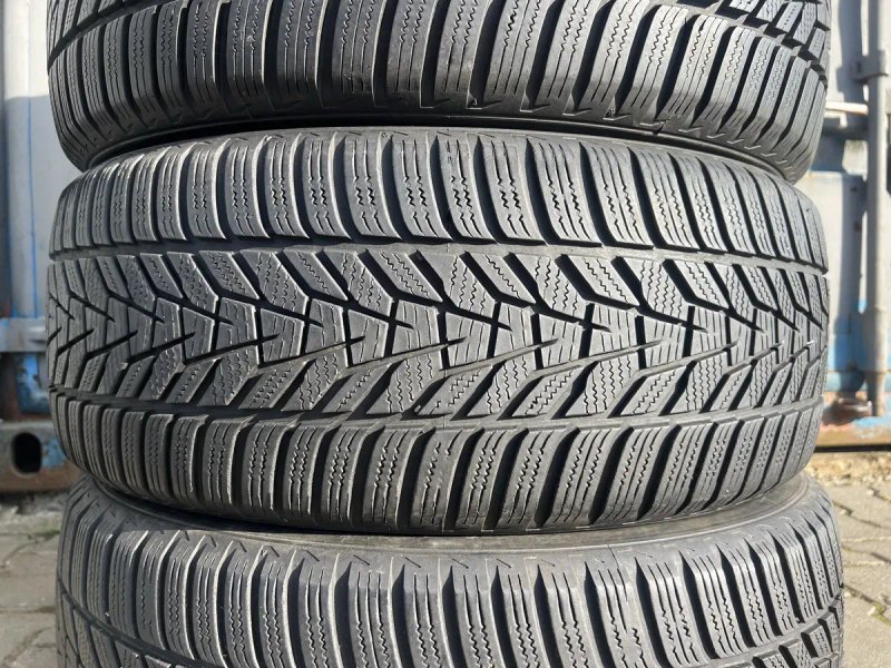 235/55 R18 Hankook 4шт 5.5мм-6мм/7мм Залишок протектора — фото 3