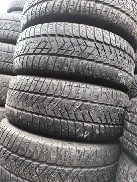 235/55R19 Pirelli Scorpion (4шт) Runflat