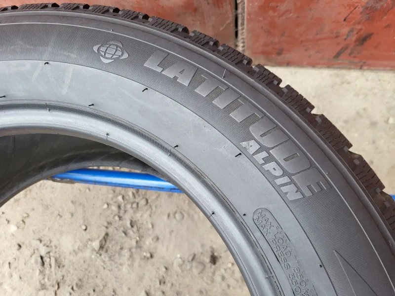235/60/17 R17 Michelin Latitude Alpin 4шт ціна за 1шт шини — фото 6