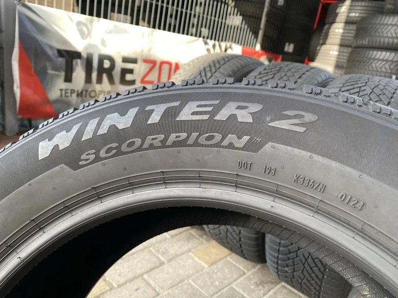 235/60/18 Pirelli 235/60R18 зимня резина шини колеса автошини — фото 7