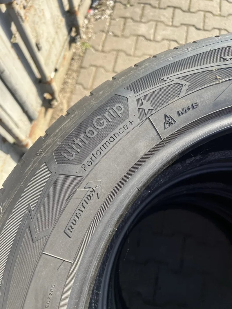 235/60 R20 Goodyear 4шт 6мм-7мм Залишок протектора — фото 6