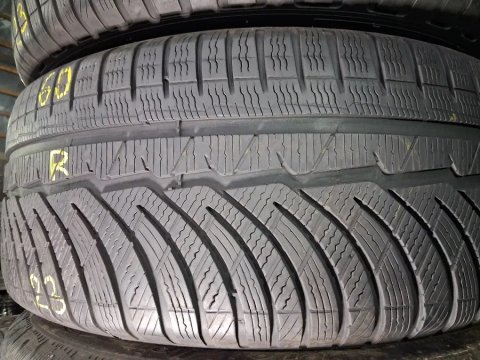 245/45 R18 Michelin Pilot Alpin 4 RUNFLAT
