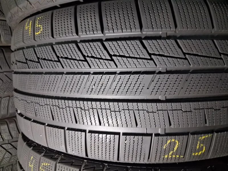 255/40 R20 Atlas шини б/у зима Комплект , Пара — фото 4