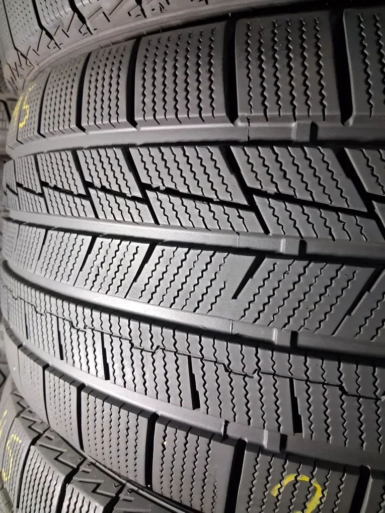 255/40 R20 Atlas шини б/у зима Комплект , Пара — фото 5