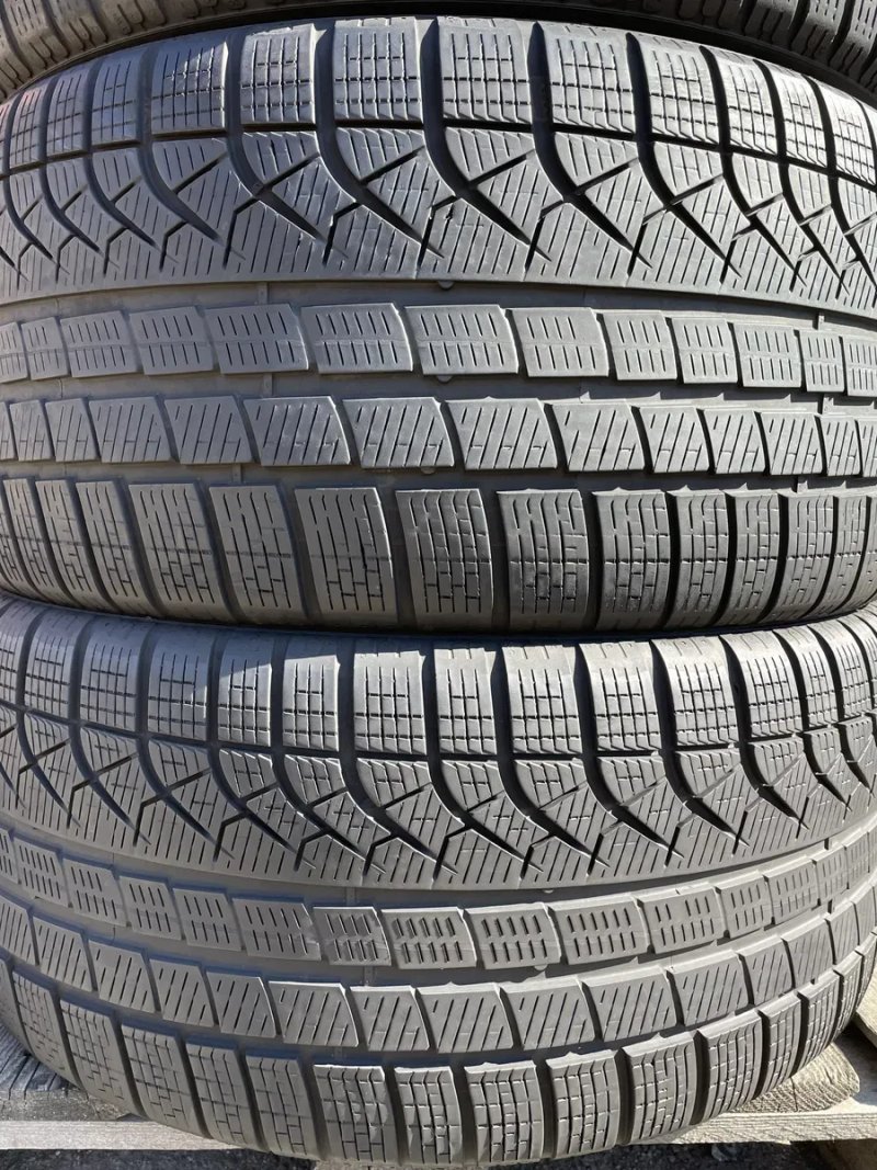 275/40/19+ 245/45/19 R19 Pirelli PZero Winter /4шт. / 2024 рік. — фото 3