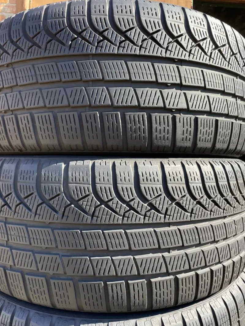 275/40/19+ 245/45/19 R19 Pirelli PZero Winter /4шт. / 2024 рік. — фото 4