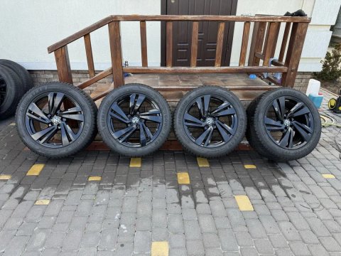285/45 r20 диски з резиною Volkswagen Touareg nevada