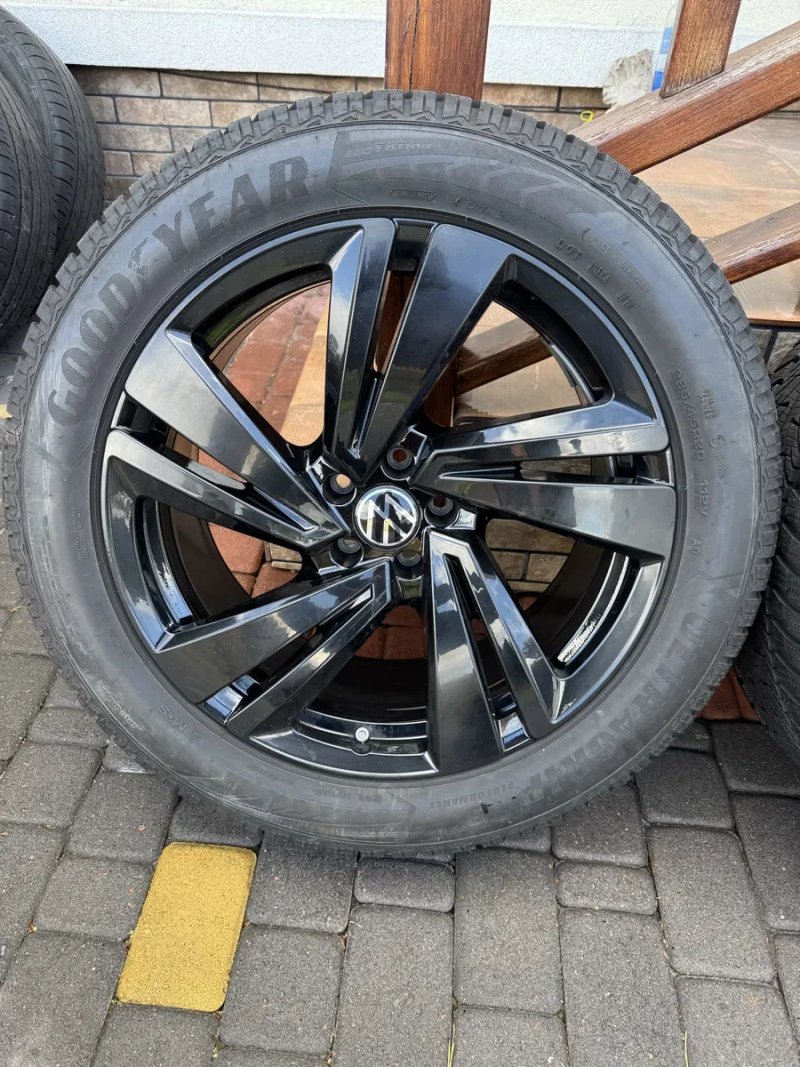 285/45 r20 диски з резиною Volkswagen Touareg nevada — фото 3