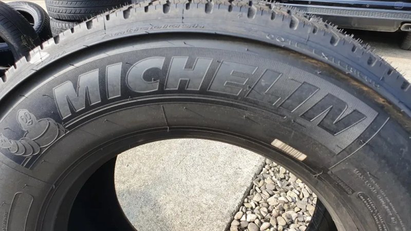 385/55 R22.5  1шт Michelin (Мішелін) Авторезина, шини. — фото 2