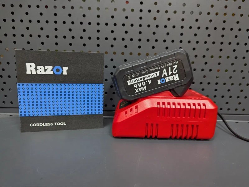 4.0А з Кулером Зарядка Razor для акб батарей Прокрафт стромо разор макіта З радіаторами та кулером Для безпечної швидкої зарядки — фото 7