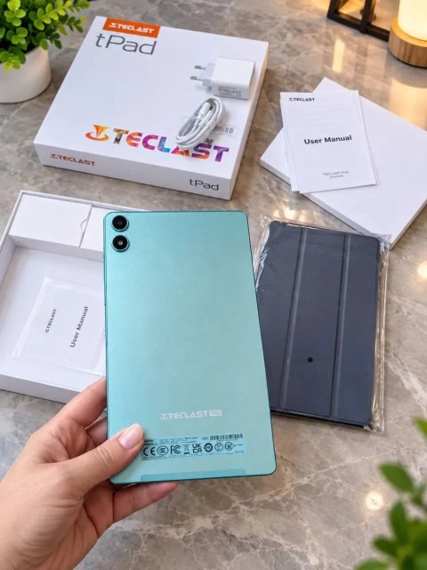 4/64Gb, новий планшет,+чохол та зарядка,метал корпус,стереодинаміки