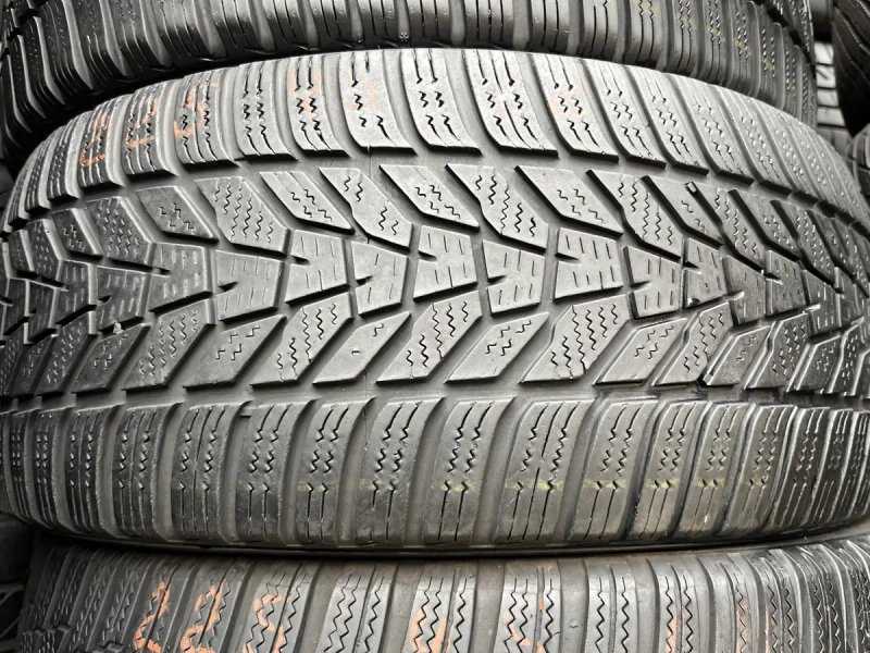 225 45 R18(зима) Hankook Winter i cept evo3 — фото 5