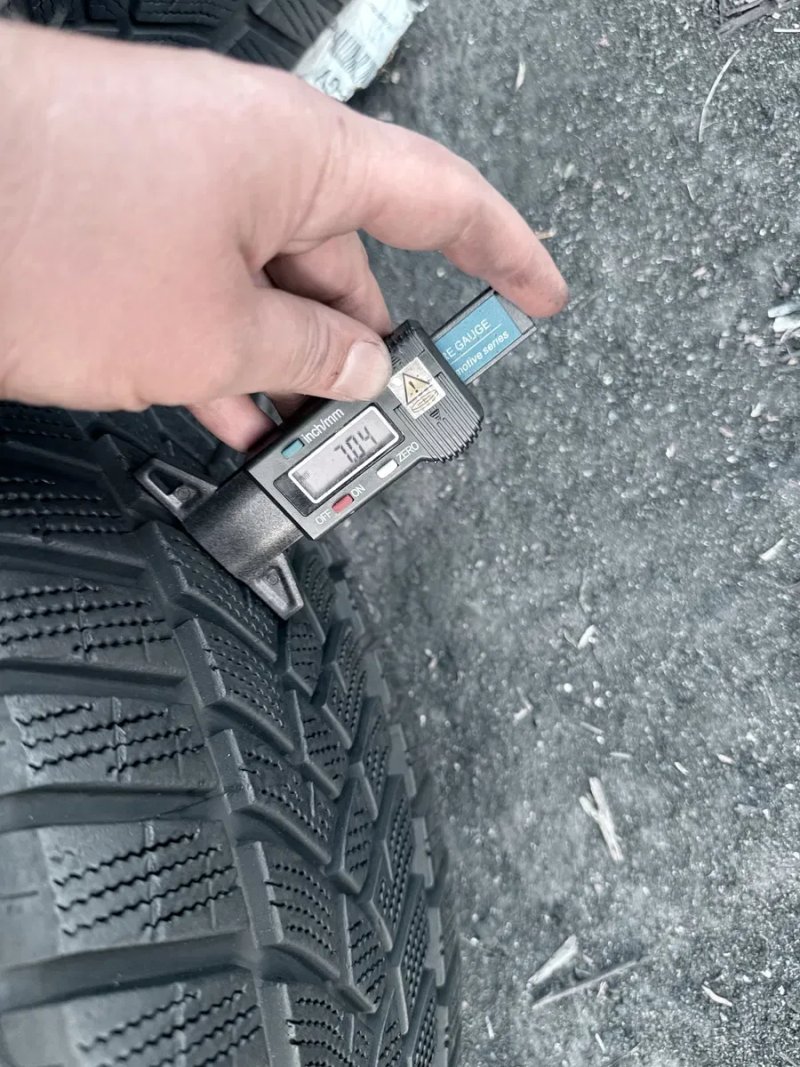 215 50 17 Goodyear Ultragrip Perfomance Gen 1 90% 2024 Шини Зима — фото 4
