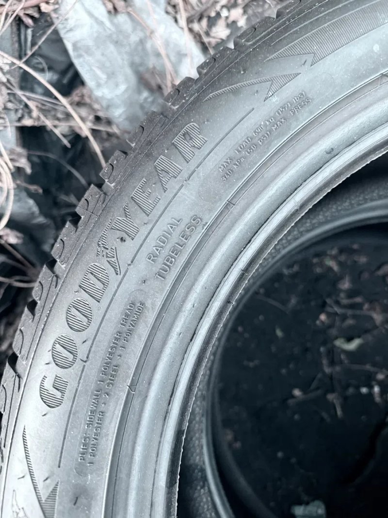 215 50 17 Goodyear Ultragrip Perfomance Gen 1 90% 2024 Шини Зима — фото 7