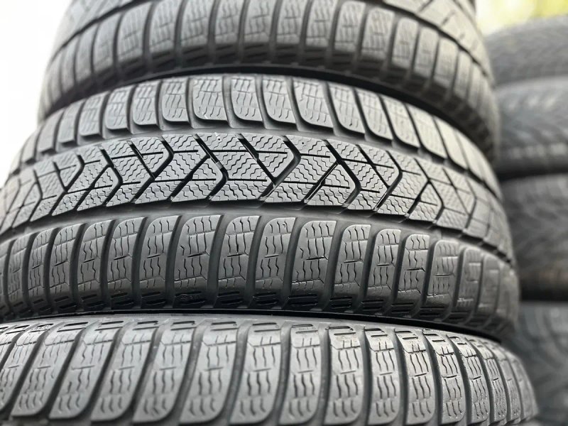 215 55 R17(зима) Pirelli Sottozero3 самоклейка — фото 3