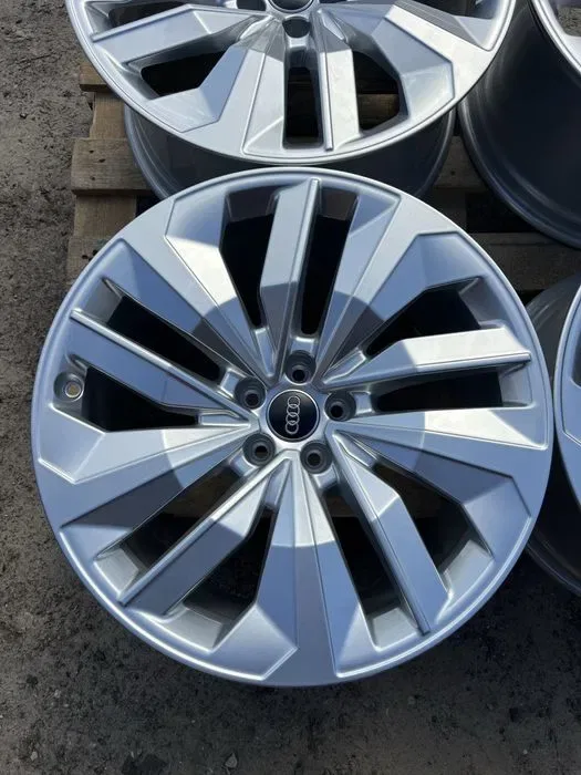5х112 r20 диски Audi E Tron Q7 Q8 оригінал стан нових — фото 5