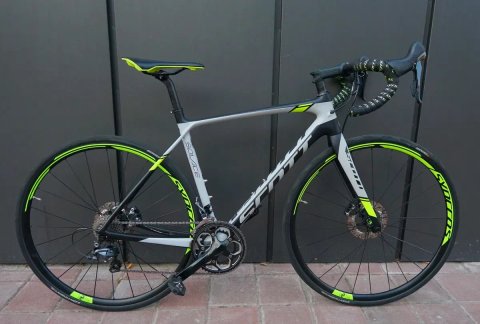 8.2kg Карбоновий ендюранс шосейник Scott Solace 10 Disc (S/53) Ultegra 2х11