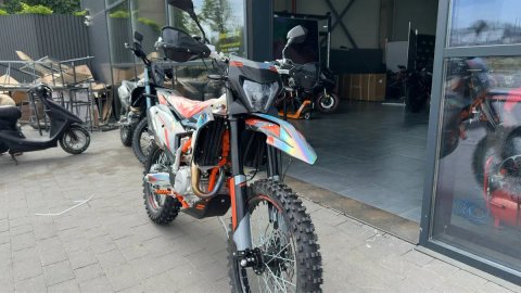 Абсолютно НОВИЙ ендуро мотоцикл EXDRIVE HYPER 300 (21/18) 35 к.с.