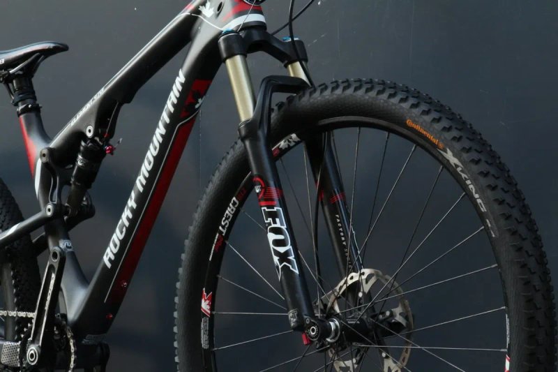 ‼️АКЦІЯ‼️ Карбоновий двопідвісний велосипед Rocky Mountain Element 970 RSL.Гірський, FOX, Shimano, Sram — фото 4