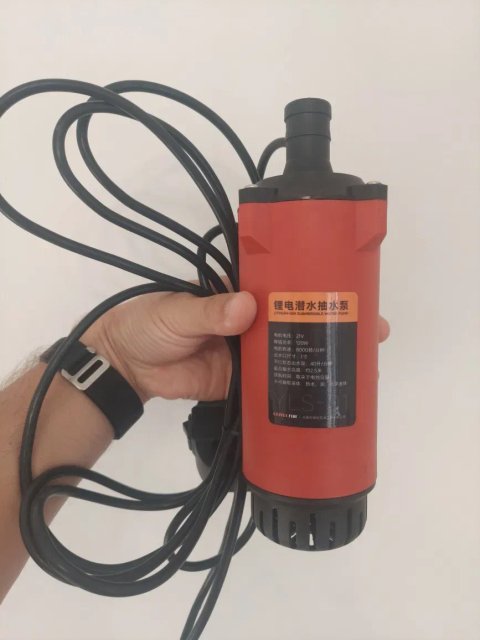 Акумуляторний насос 21V під АКБ Makita — 120W, 40 л/хв