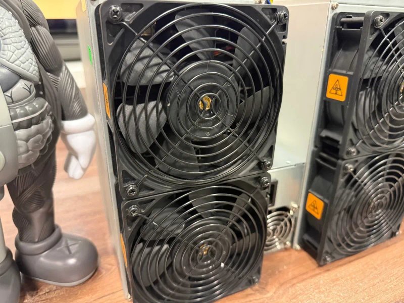 ANTMINER Z15 440 k/Sol + Блок Живлення. Наявність, Асік, Asic — фото 7