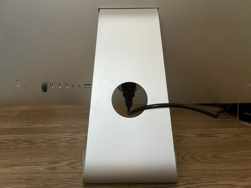 Apple iMac 21.5 2019 року Retina 4K. i5 / 8Gb / 1Tb Fusion drive / AMD Radeon Pro 560X 4Gb. Швидкий настільний комп'ютер — фото 3