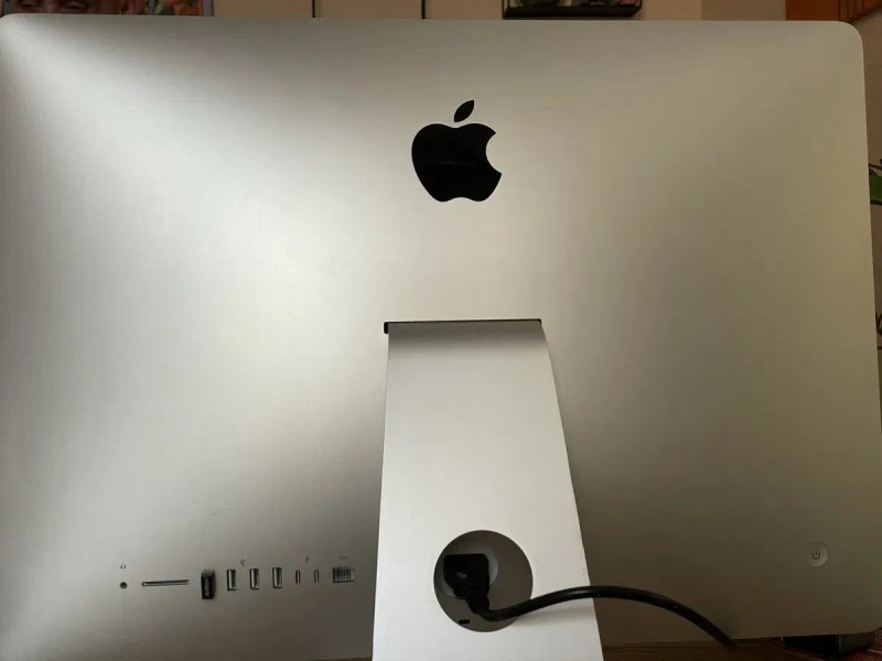 Apple iMac 21.5 2019 року Retina 4K. i5 / 8Gb / 1Tb Fusion drive / AMD Radeon Pro 560X 4Gb. Швидкий настільний комп'ютер — фото 4