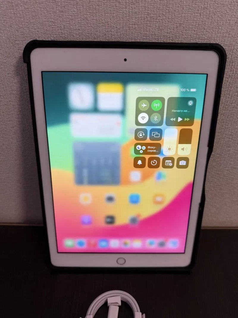 Apple Ipad 6 gen. 128Gb . Wifi+LTE — фото 4