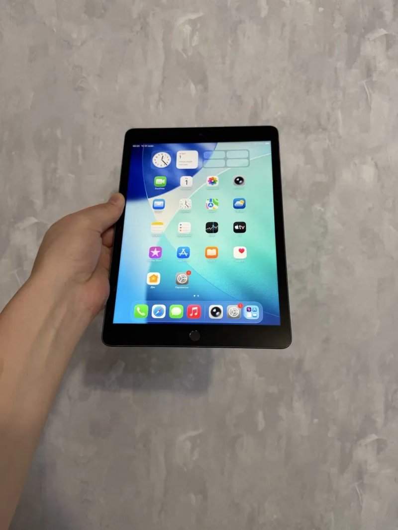 Apple iPad 8 32GB Wi-Fi — фото 2