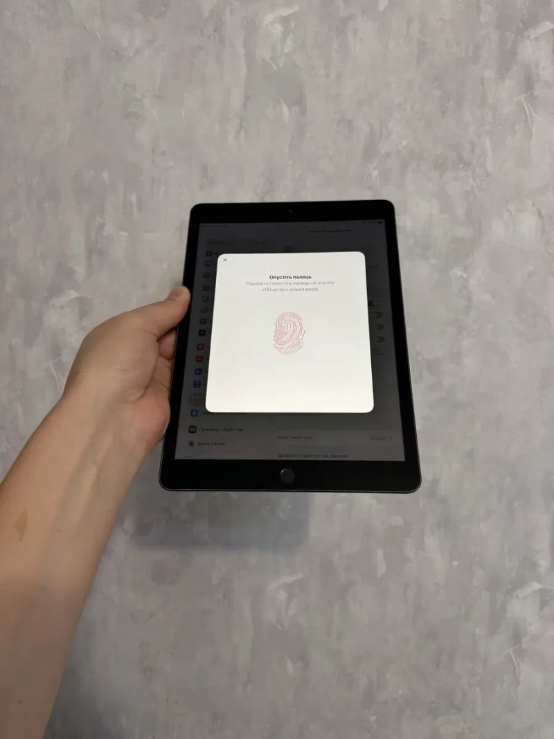 Apple iPad 8 32GB Wi-Fi — фото 5