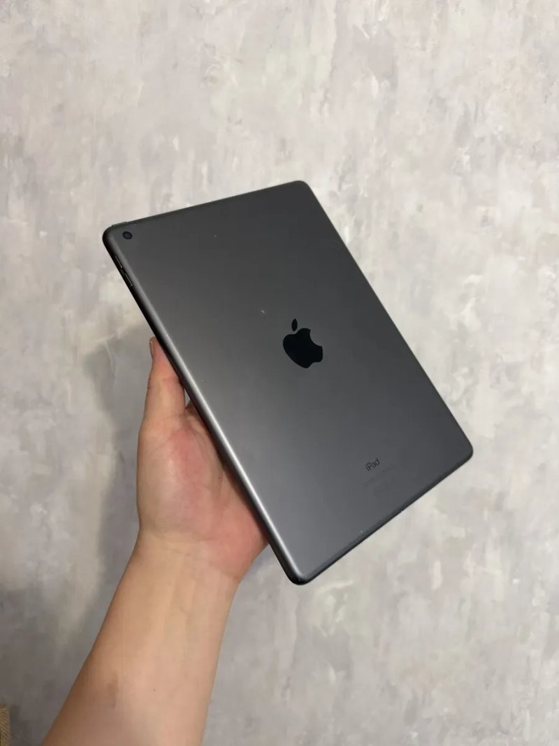 Apple iPad 8 32GB Wi-Fi — фото 6