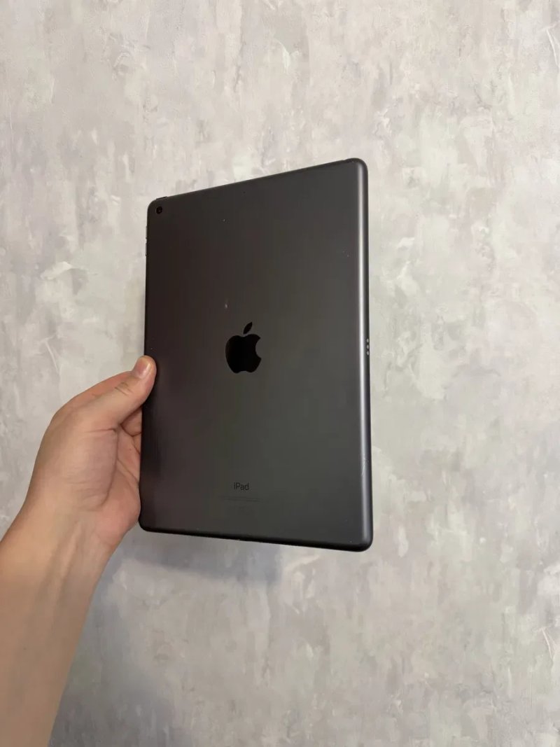 Apple iPad 8 32GB Wi-Fi — фото 8