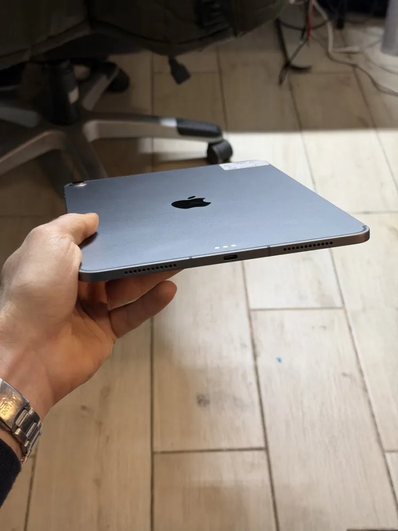 Apple iPad Air 11 2026 Wi-Fi + Cellular 128GB Space Gray (MH784) — фото 2