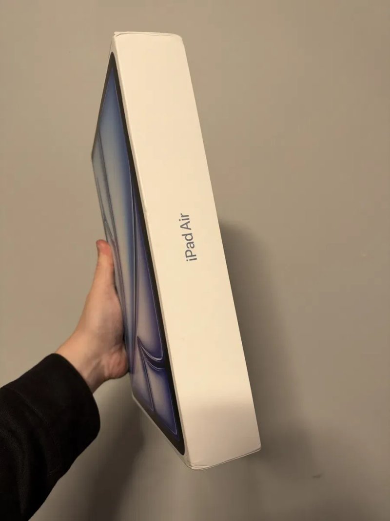 Apple iPad Air 13, 256GB, Wi-Fi + LTE, Blue, M4 (2026) — фото 2