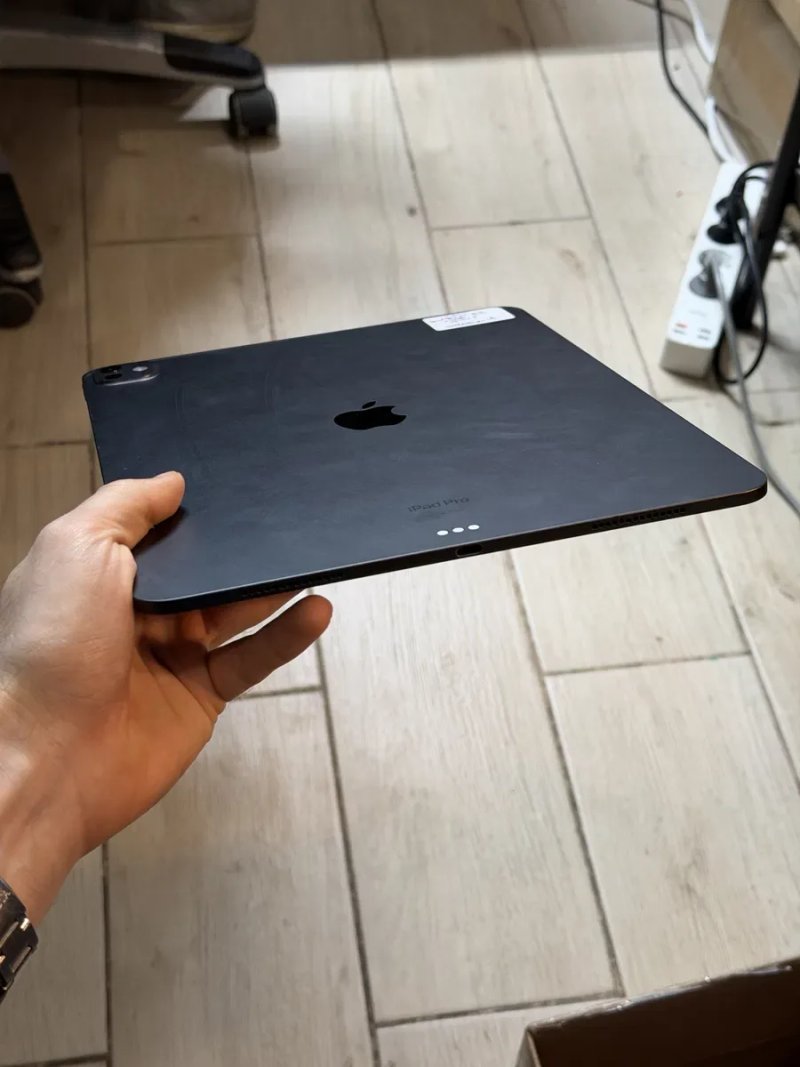 Apple iPad Pro 13 2024 Wi-Fi 256GB Space Black (MVX23) — фото 2
