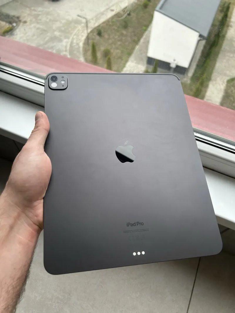 Apple iPad Pro 13'' (M4) Wi-Fi 256GB (3M780) Space Black — фото 3
