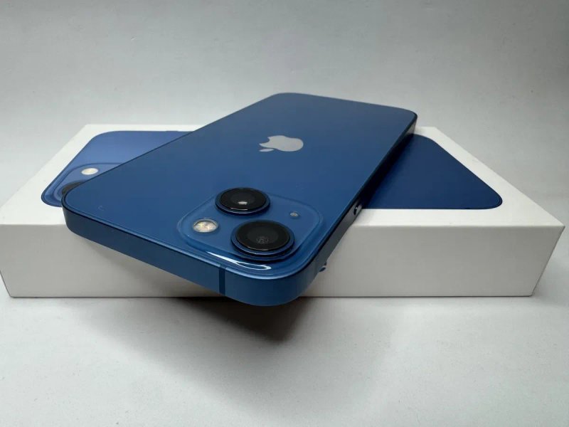 Apple iPhone 13, Blue, 256GВOriginal,Neverlock — фото 3