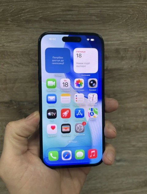 Apple iPhone 15