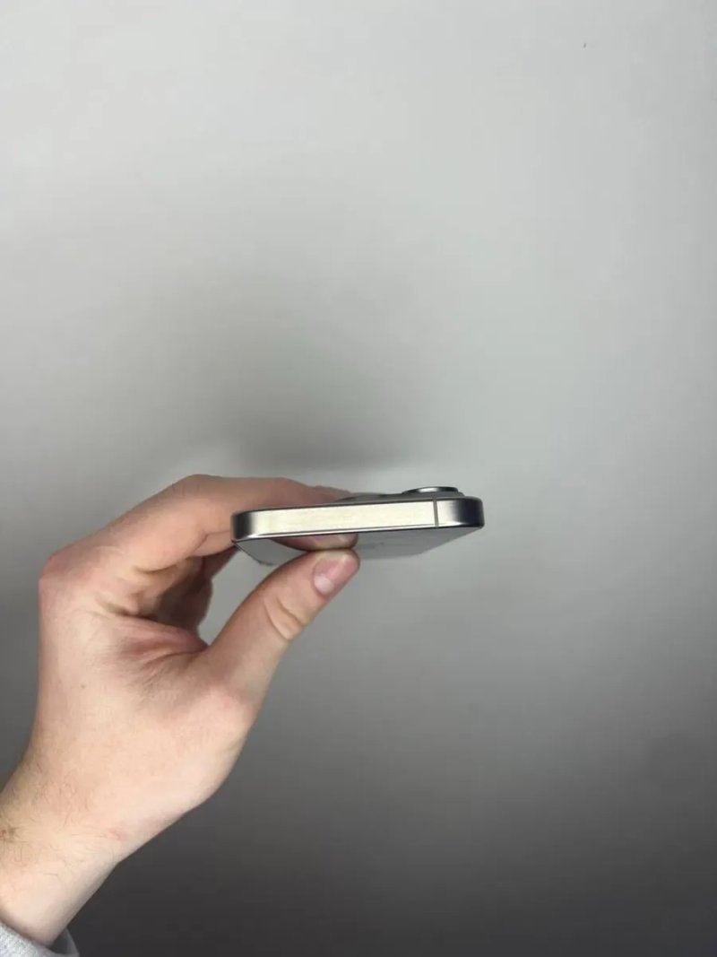 Apple iPhone 15 Pro 256GB Natural Titanium 100% Neverlock — фото 3