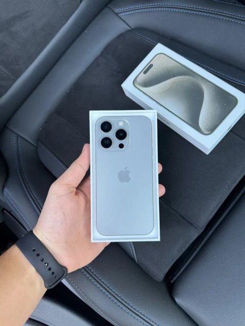 Apple iphone 15 pro 512gb,Natural Titanium,Як новий.