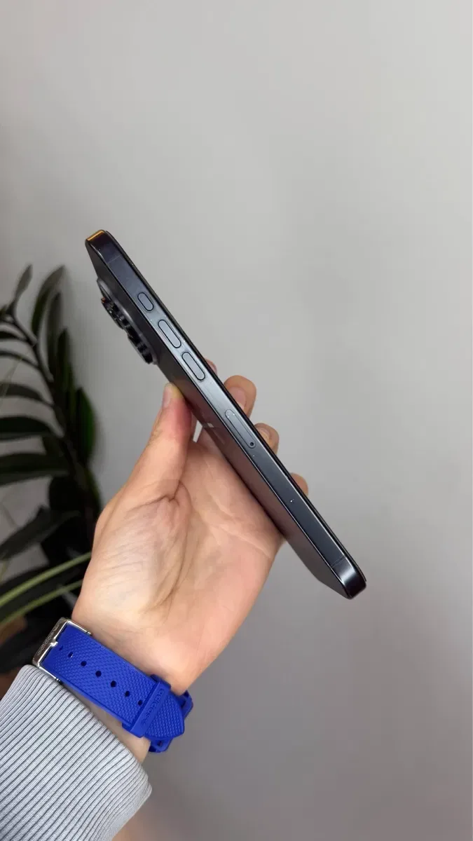 Apple iPhone 16 Pro Max 256GB Black Titanium 90% eSIM Neverlock — фото 6