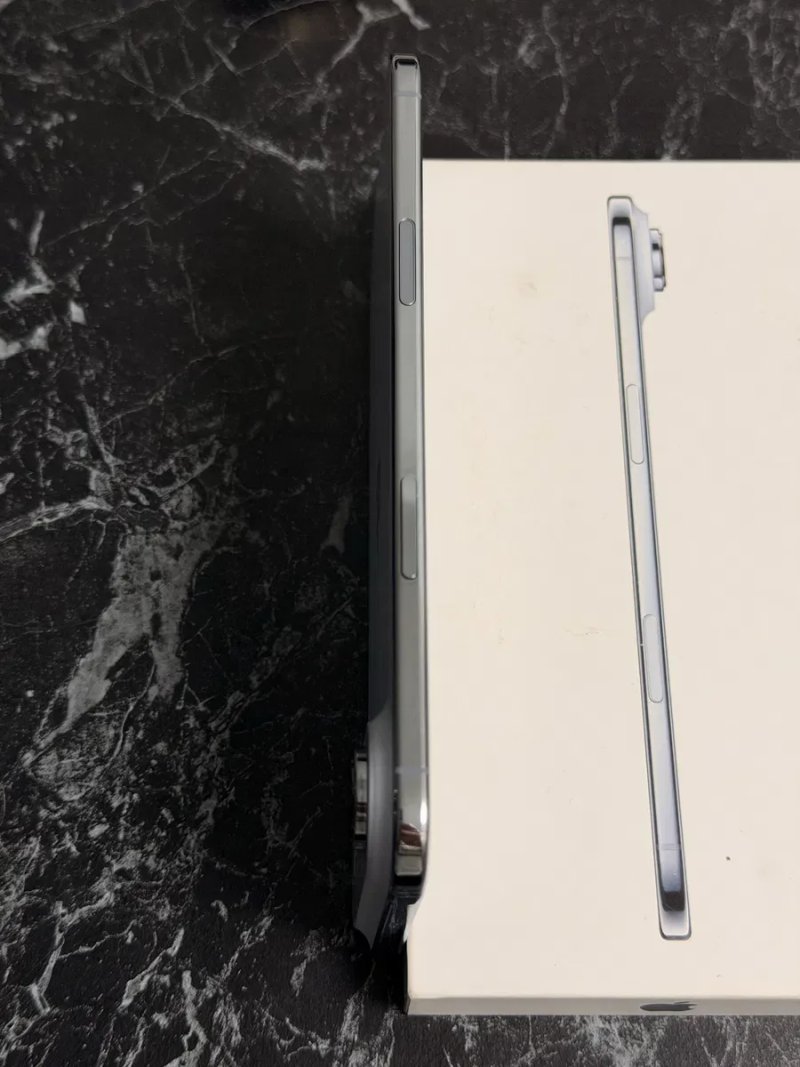 Apple iPhone 17 Air 256Gb Sky Blue Neverlock — фото 4