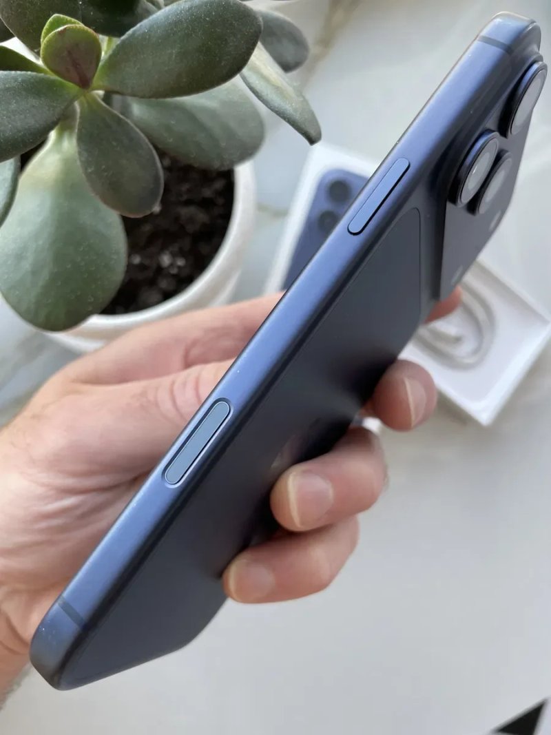 Apple iPhone 17 Pro Max Blue 256 Gb Never Lock — фото 7