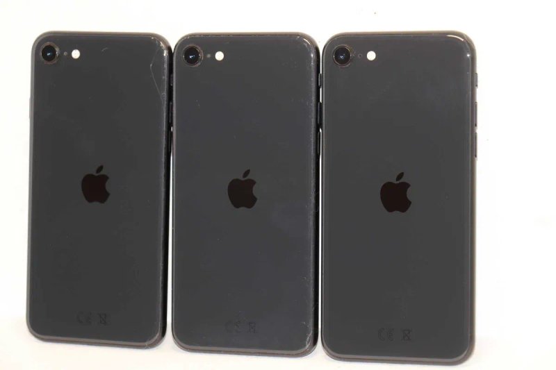 Apple iPhone SE 2020  Gen2 64GB  Black, Neverlock! Дуже гарний  стан! Є 7шт — фото 6