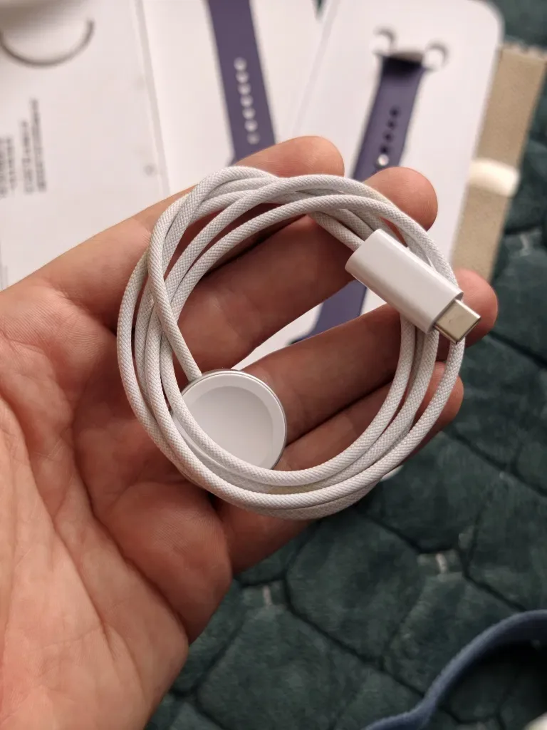 Apple Watch 11 42mm • A3335 • Версія з LTE/eSim • Ідеал. Повний комплект — фото 7