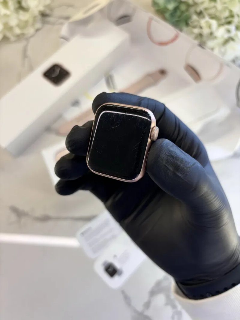 Apple Watch SE-1 40mm Gold Без Ремонтів (Магазин Гарантія) — фото 4