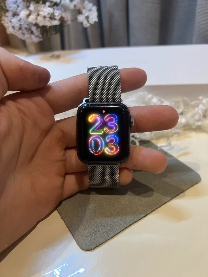 Apple Watch SE 40mm | 5 ремінців + підставка — фото 2
